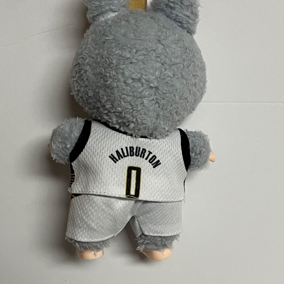 Indiana Pacers 0 Jersey Sneakers 3 Piece Outfit For Labubu Basketball Black - Picture 3 of 10